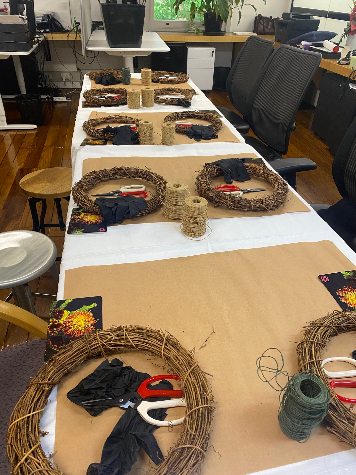 Christmas Wreath Making with Native Flowers | DECEMBER 2025