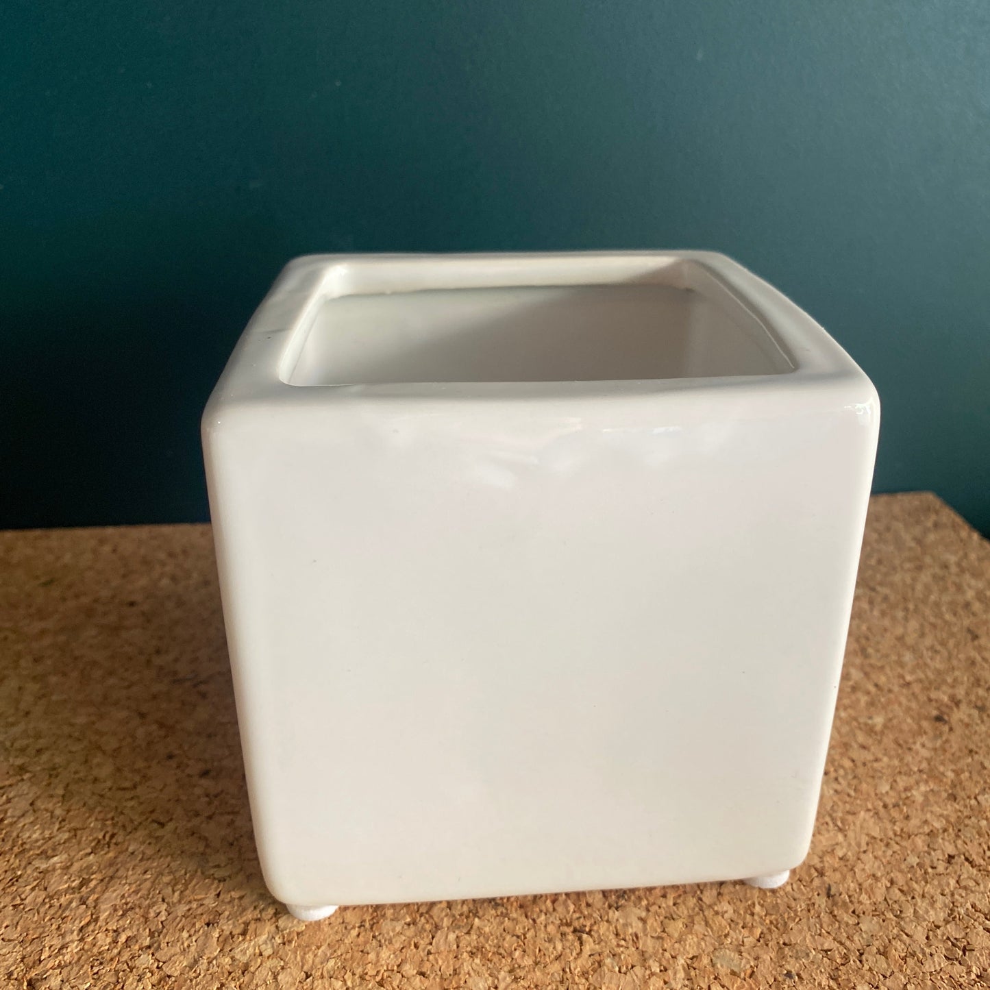 White gloss cube vase sized 10 x 10cm